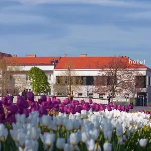 **** Hotel Strandhotel Alte Donau Austria