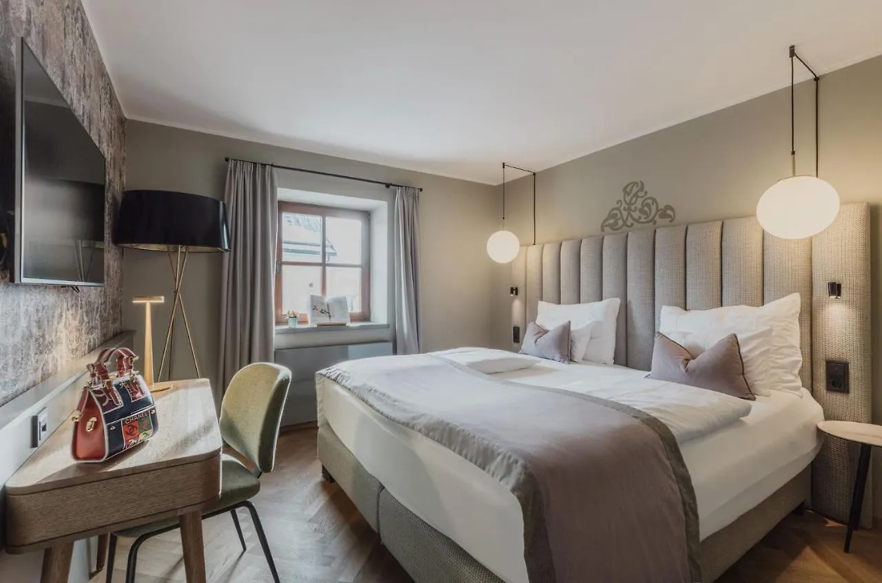 Romantik Spa Hotel Elixhauser Wirt Elixhausen 4*,  Austria